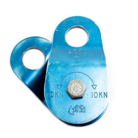 REI Blue Pully